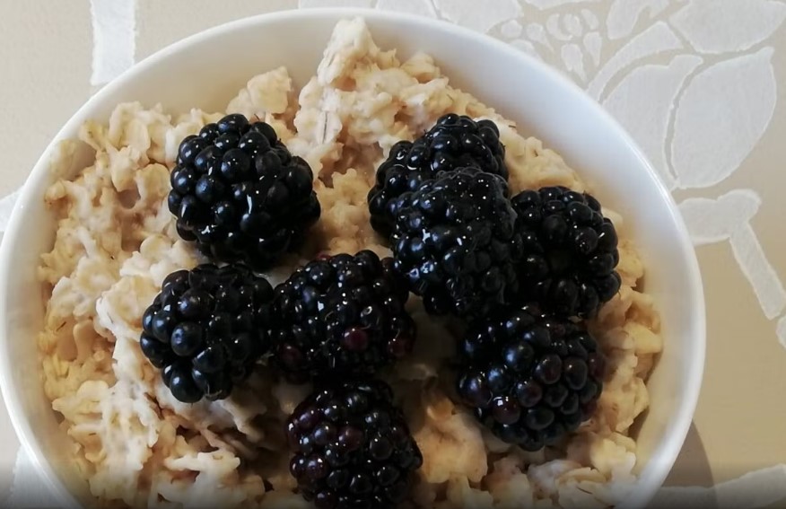 PORRIDGE CON MORE E AVENA