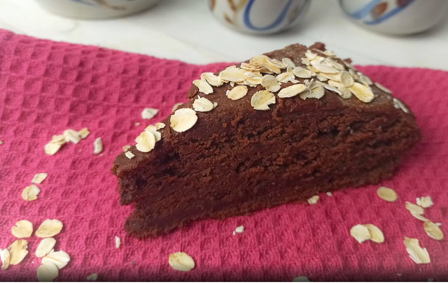 TORTA AL CIOCCOLATO E FARINA DI AVENA