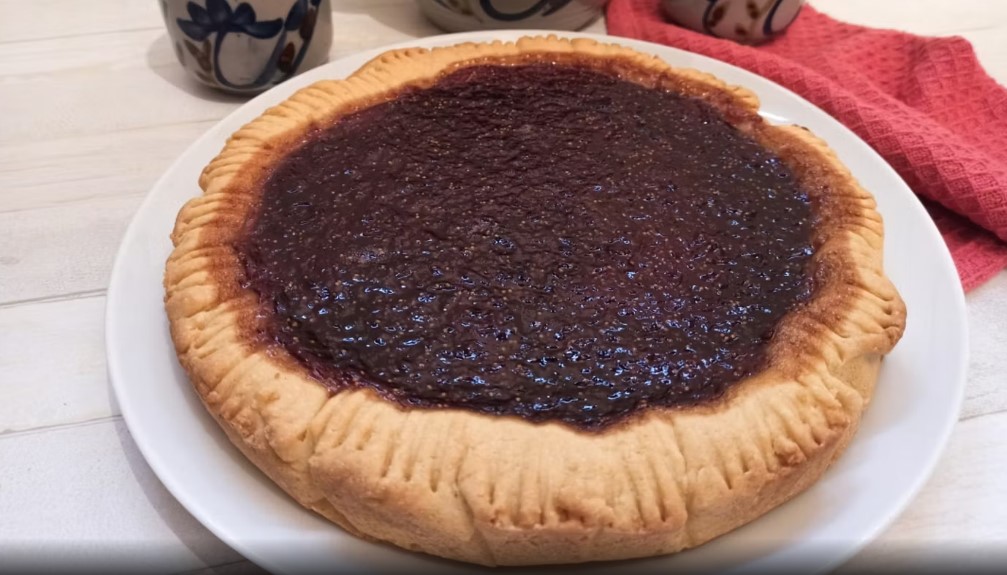 TORTA SVIZZERA ALLA CONFETTURA DI FRAGOLE